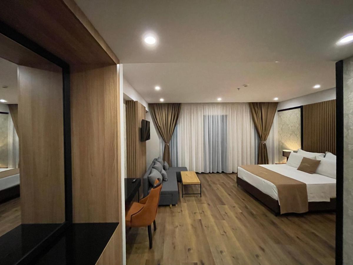 Resort Deluxe And