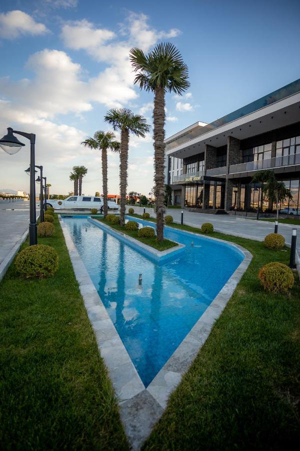 Resort Deluxe And Koplik