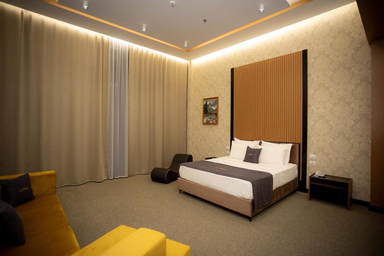 Resort Deluxe And Koplik
